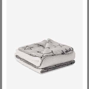 ❤ VS PINK      Gray Sherpa Blanket❤